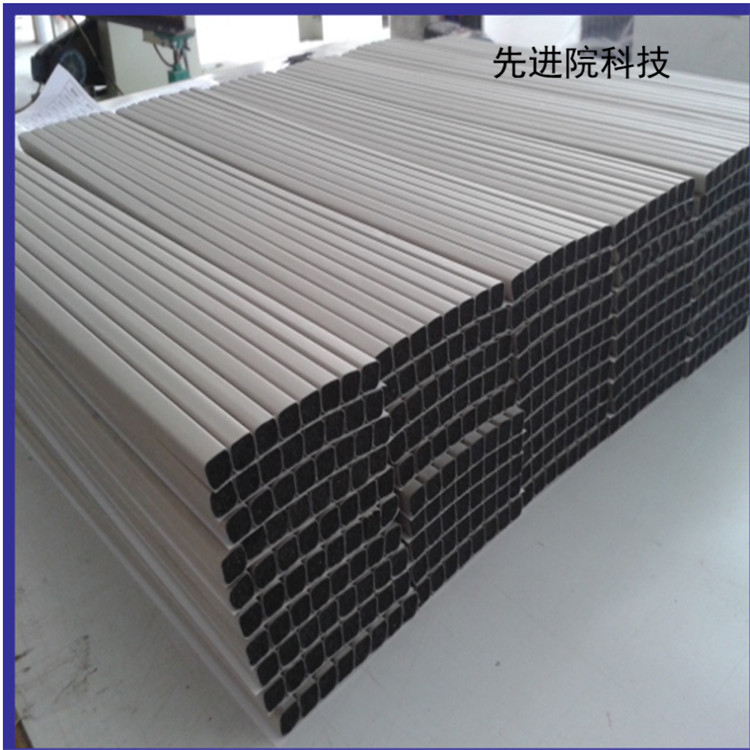 TPX鍍銅銀膜作為一種新型材料，具有優(yōu)異的性能和廣泛的應(yīng)用前景，引起了廣泛的關(guān)注